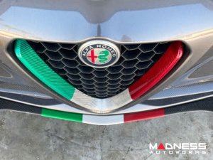 Alfa Romeo Giulia Front V Shield Grill Frame - Carbon Fiber - Italian Theme - Feroce Carbon